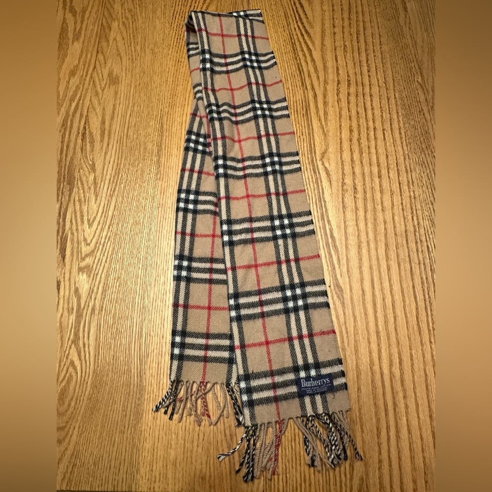 VINTAGE BURBERRY SCARF